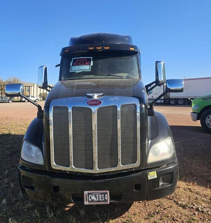 Used 2015 Peterbilt 579