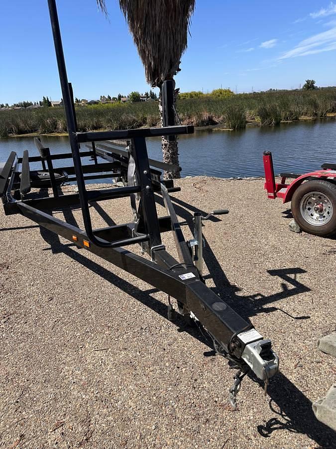 Used 2020 Avalon Venture