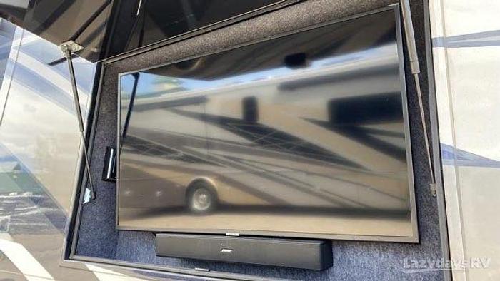 Used 2021 Newmar Ventana 4369