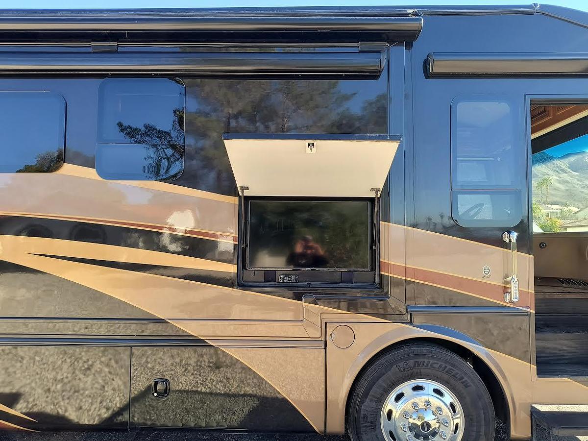 Used 2015 Thor Motor Coach Tuscany 45AT Class A Motorhome