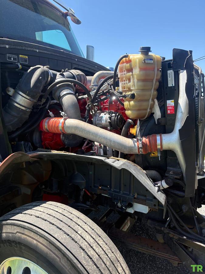 Used 2020 International LoneStar Sleeper Truck