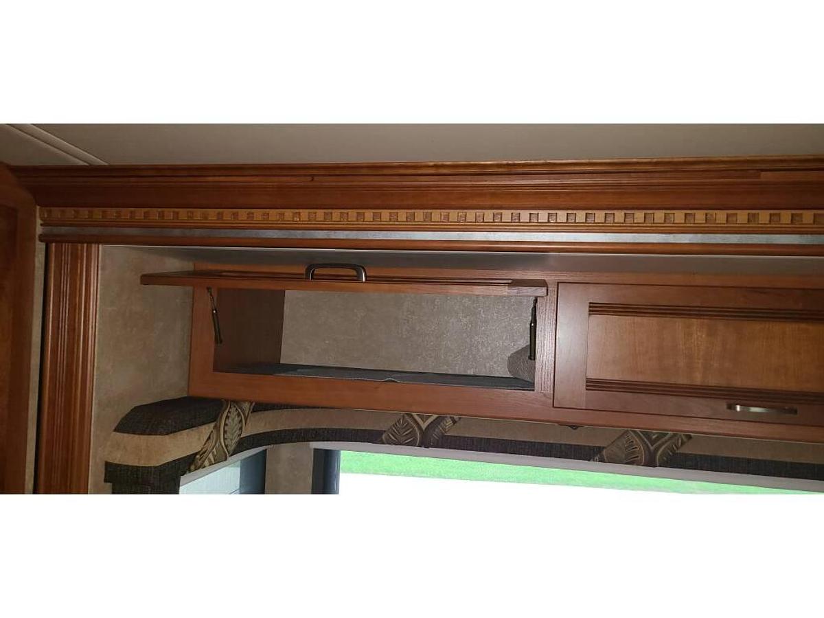 Used 2017 Winnebago Forza 34T