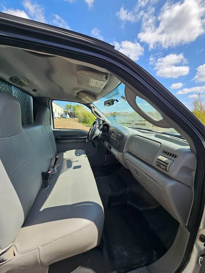 Used 2006 Ford F-550 Dump Truck