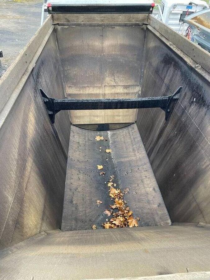 Used 1999 Road Master Belly Dump