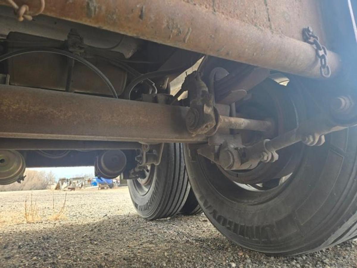 Used 1979 Fruehauf 7,500-Gallon Dot 406 Asphalt Tanker Trailer