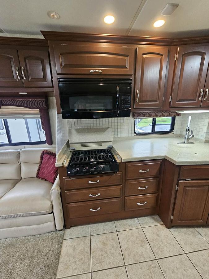 Used 2007 Newmar Kountry Star 3910