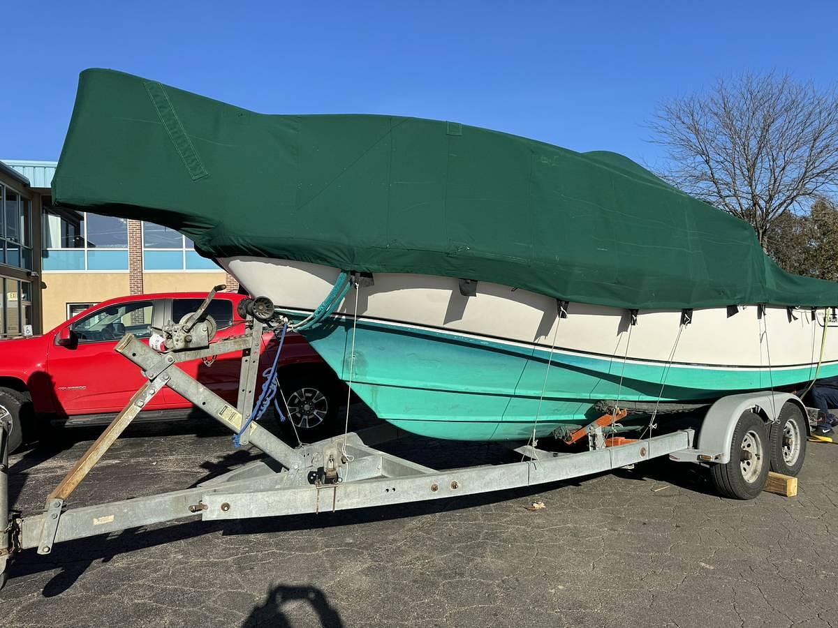 Used 1998 Boston Whaler Conquest