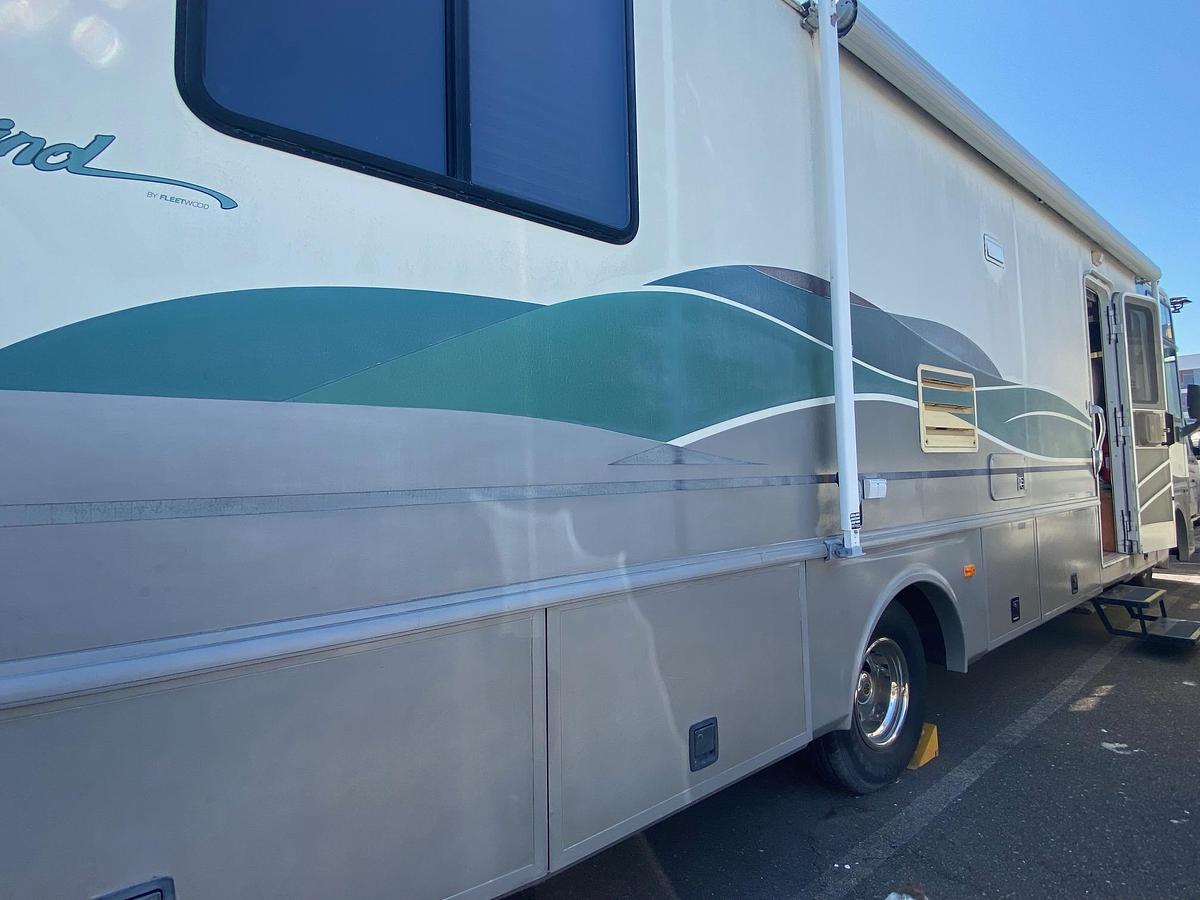 Used 1997 Fleetwood Southwind Class A Motorhome