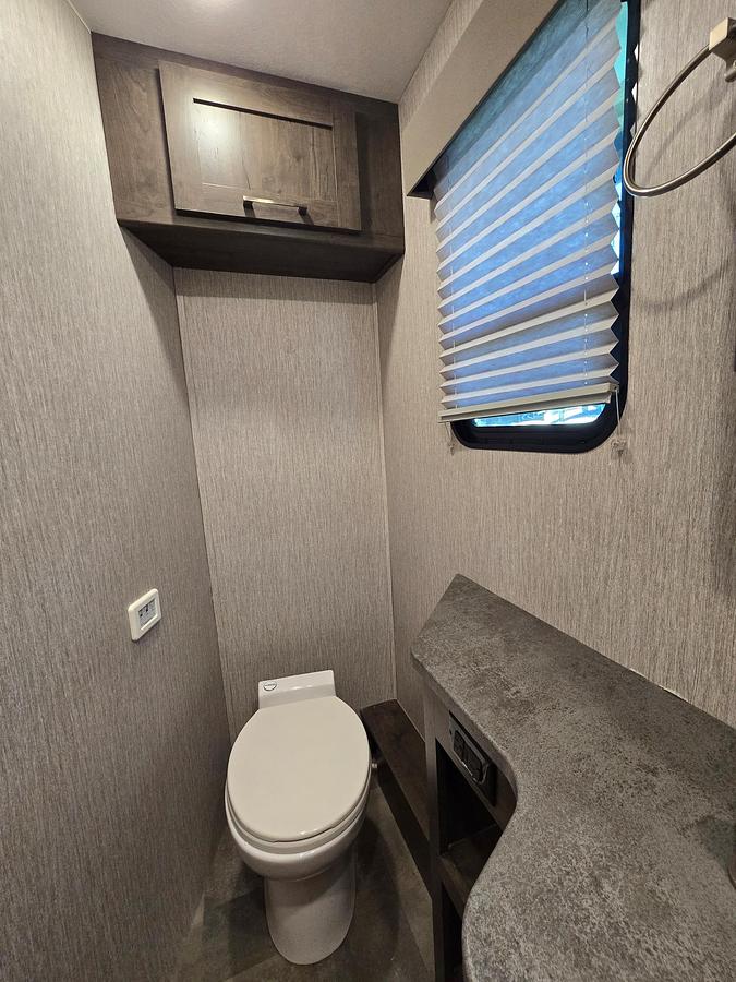 Used 2022 Coachmen Pursuit 31TS Class A Motorhome