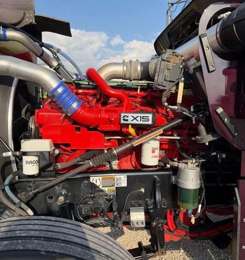 Used 2024 Kenworth W900