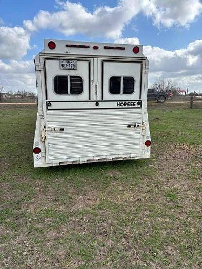 Used 1986 Lite Line 9 Horse Trailer