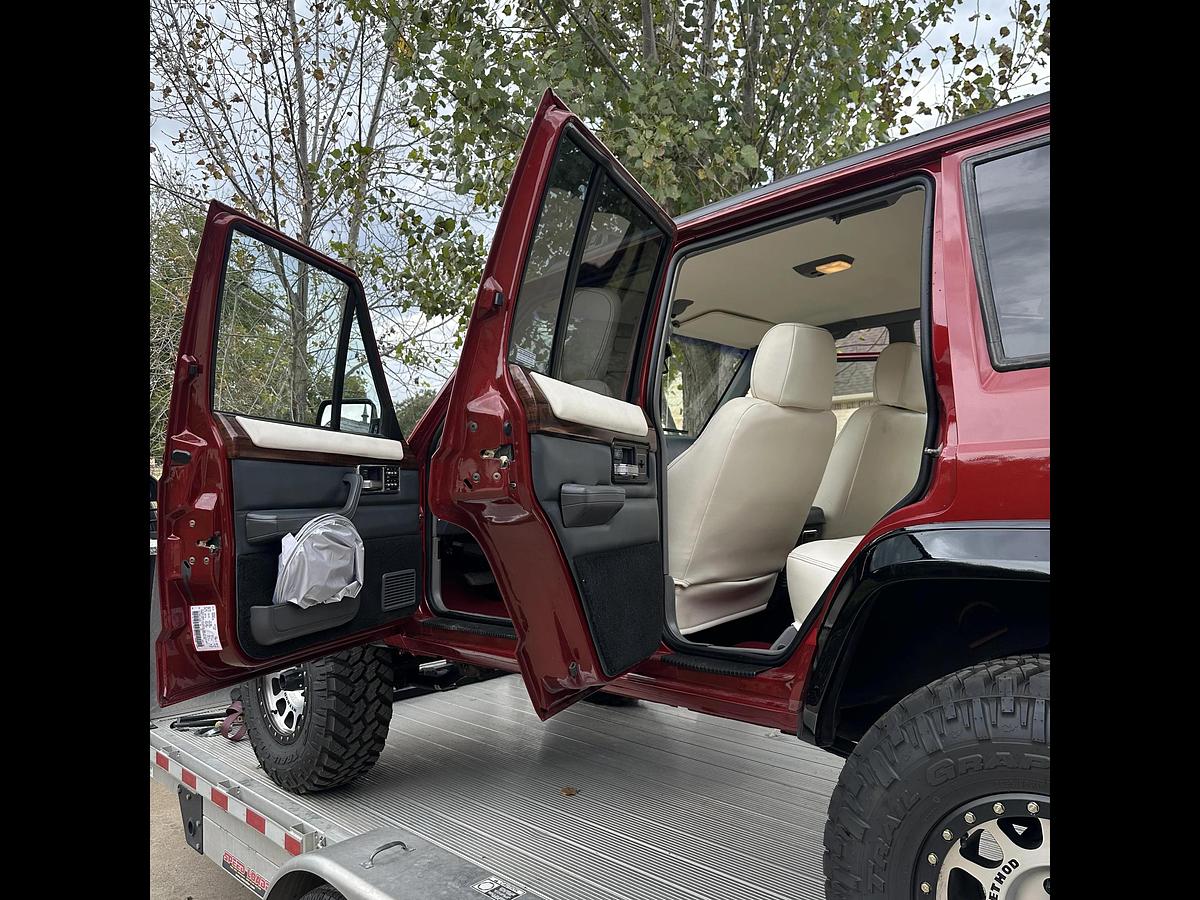 Used 1996 Jeep Cherokee 2WD 4-Door