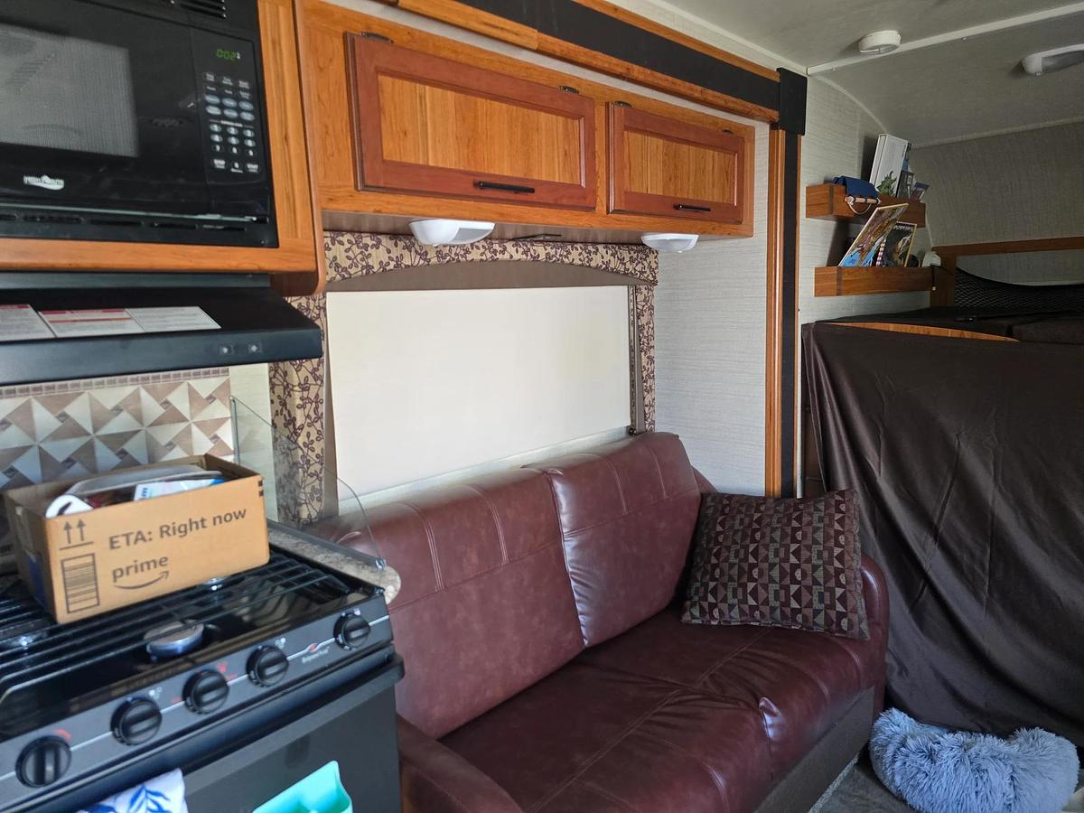 Used 2018 Jayco Redhawk 31XL