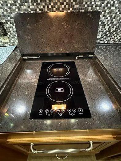 Used 2015 Tiffin Phaeton 40AH