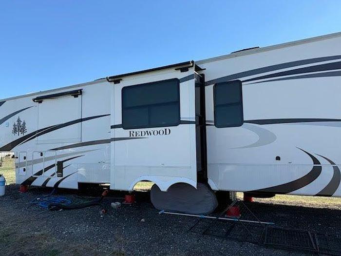 Used 2021 Crossroads Redwood 4001LK