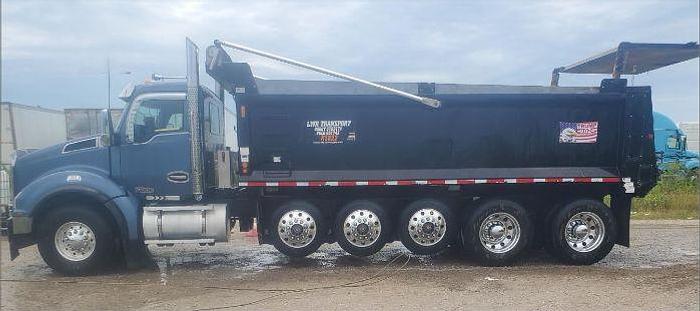 Used 2022 KENWORTH T880 Dump Truck