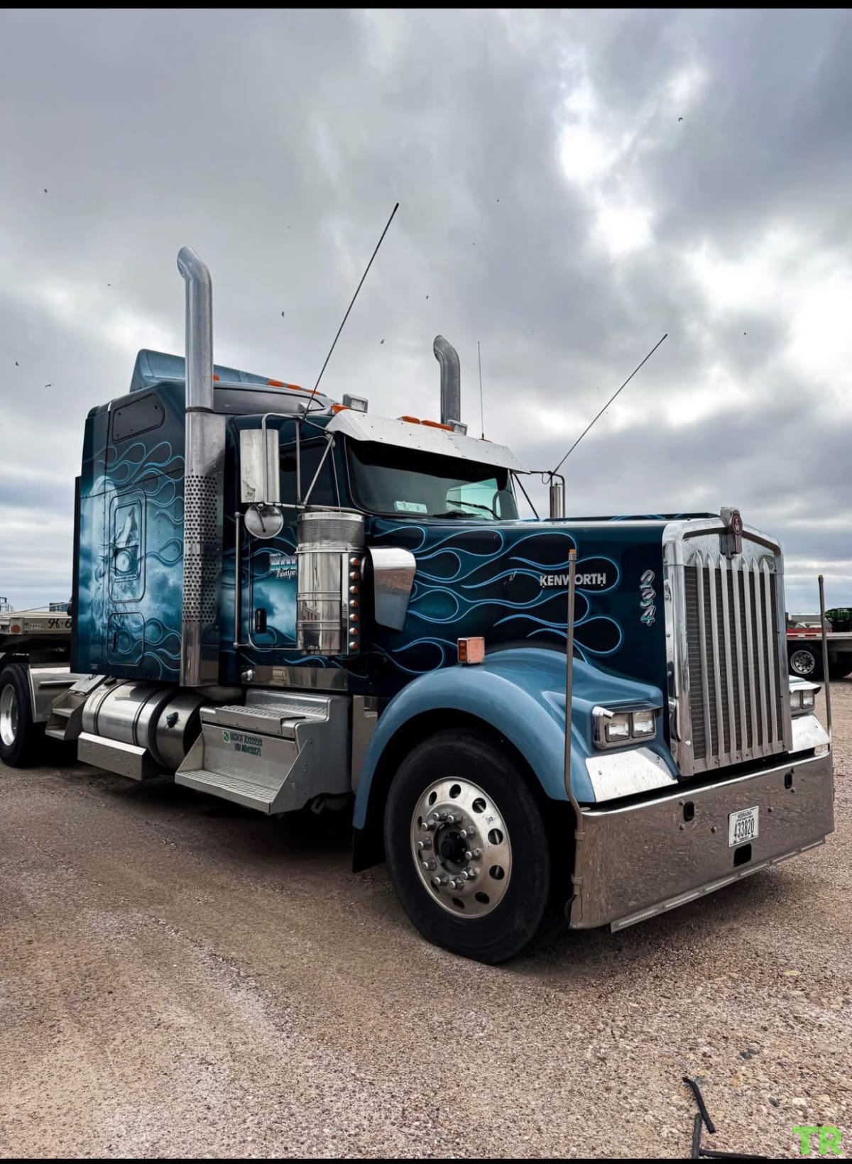 Used 2021 Kenworth W900L
