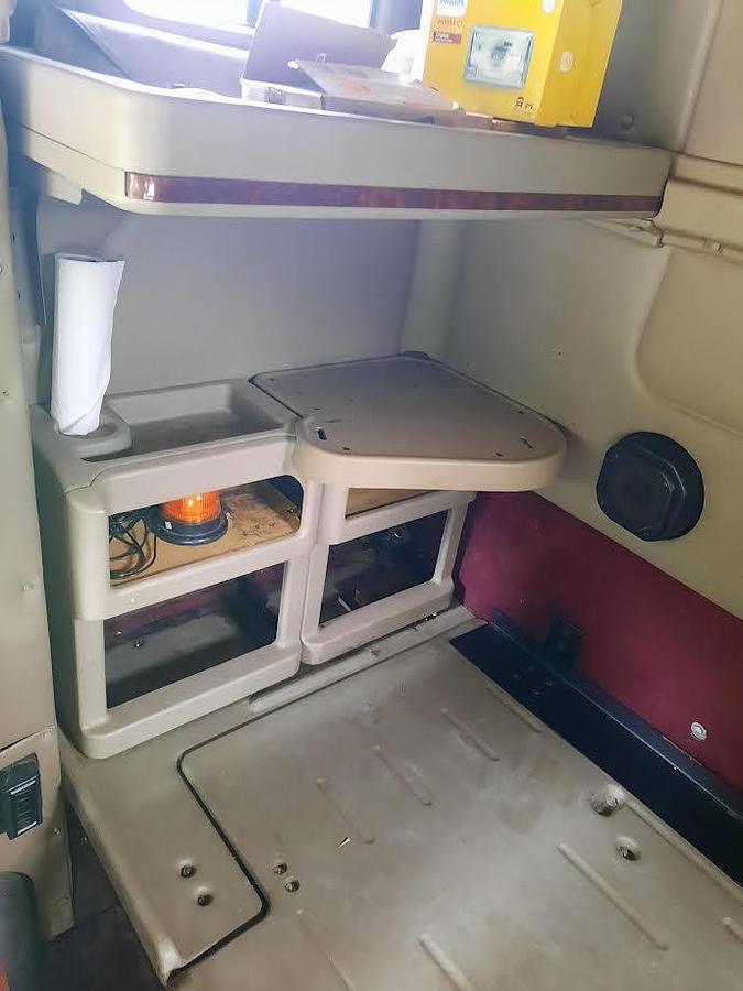 Used 2003 International 9200 I