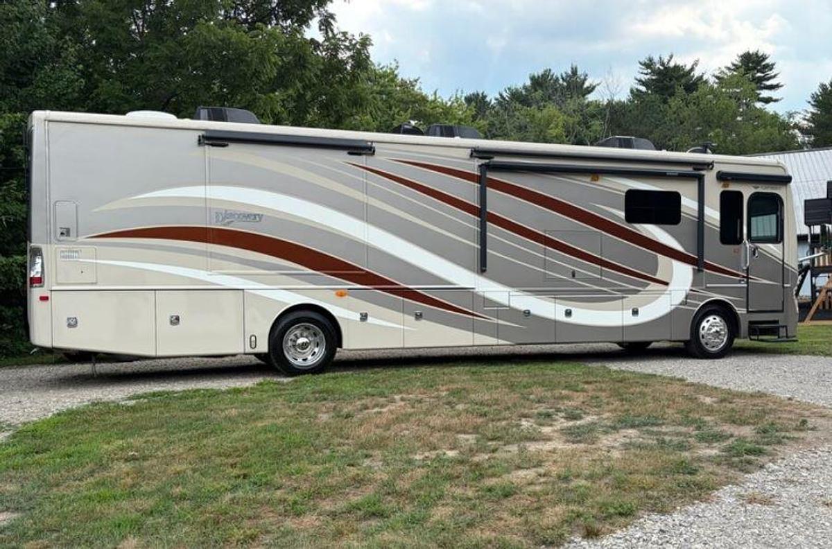Used 2015 Fleetwood Discovery 40E Class A Diesel Motorhome