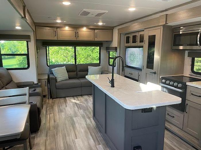 Used 2023 Grand Design Reflection