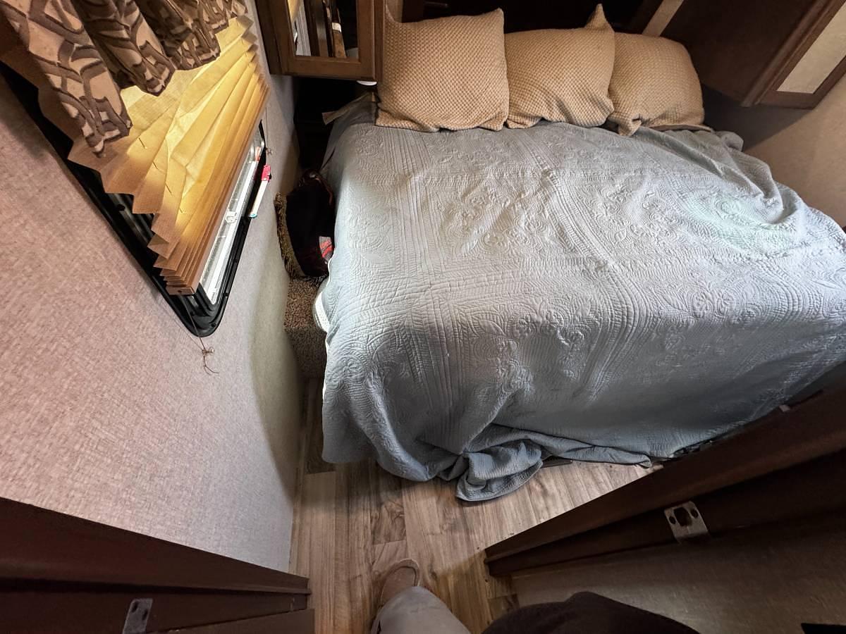 Used 2019 Keystone Cougar 27SAB