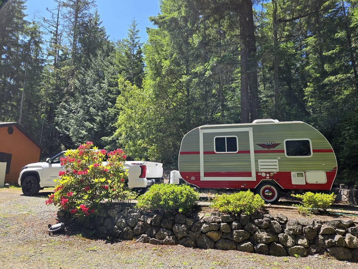 Used 2017 Riverside RV Retro 176S Travel Trailer