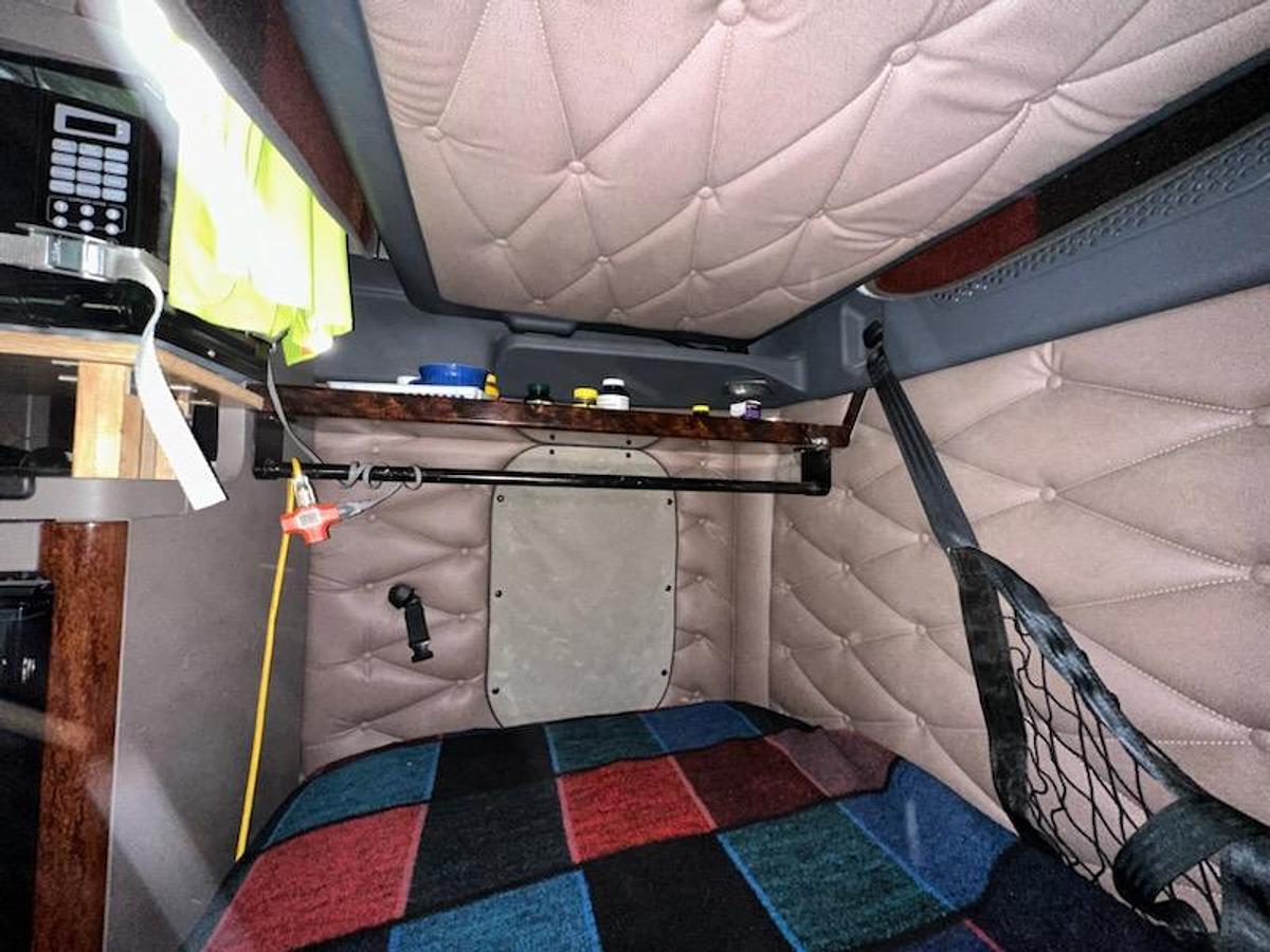 Used 2013 Freightliner Cascadia 125