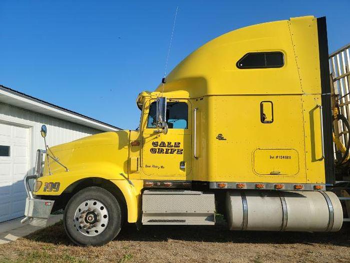Used 1999 INTERNATIONAL 9400 and 2000 Great Lakes Trailer