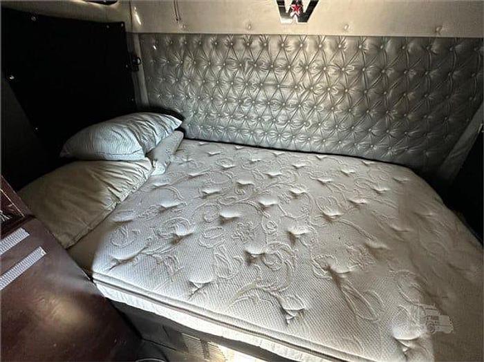 Used 2018 Western Star 5700XE