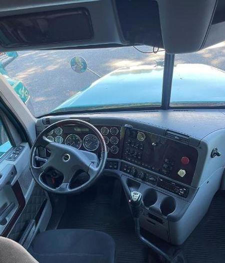 Used 2016 Freightliner CORONADO 132