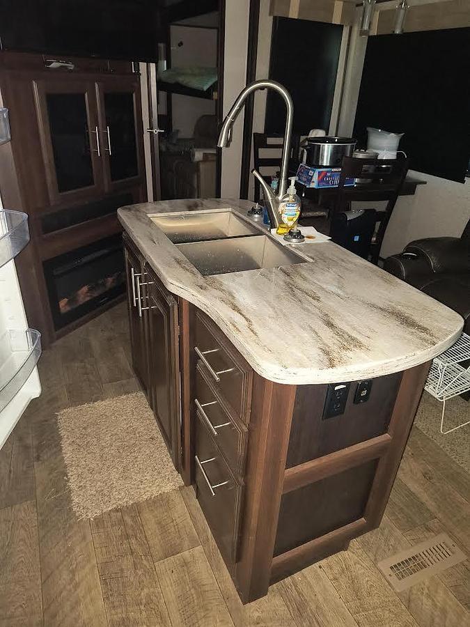 Used 2019 Jayco North Point 37BHFS