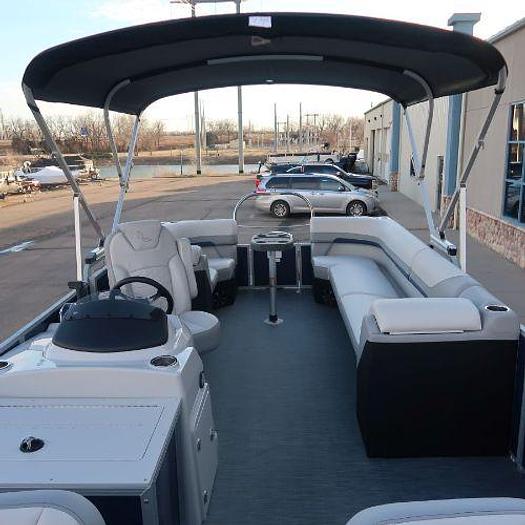 Used 2024 Lowe SF232WT