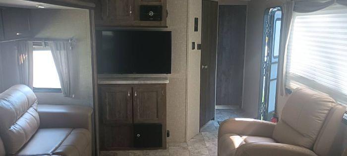 Used 2018 Forest River Rainier