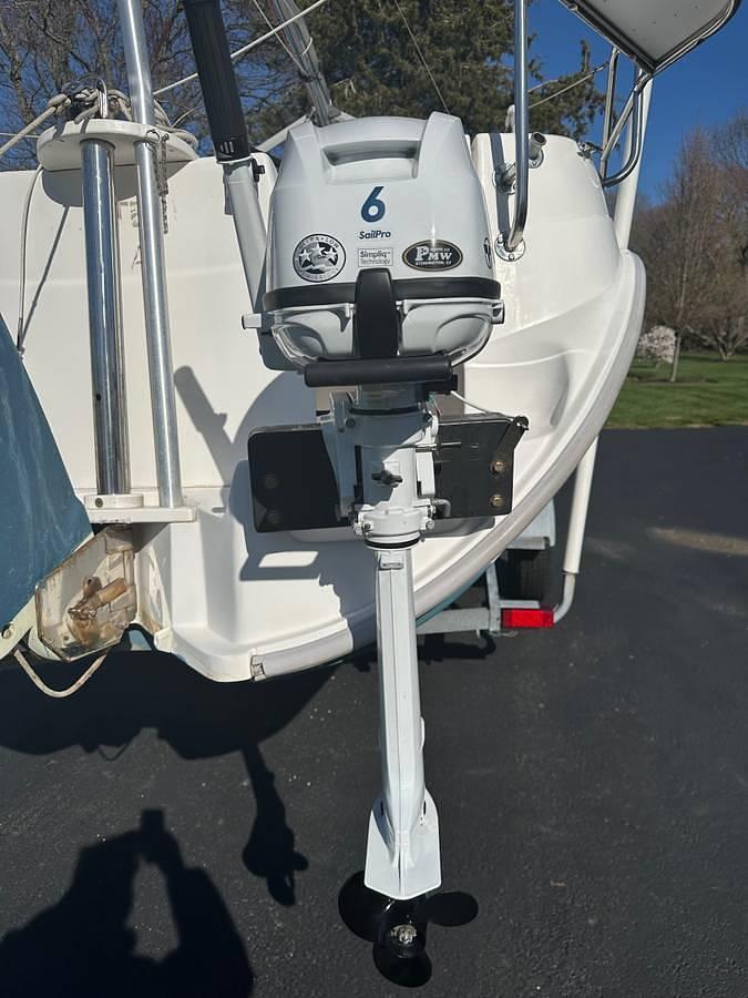 Used 2001 Hunter 240
