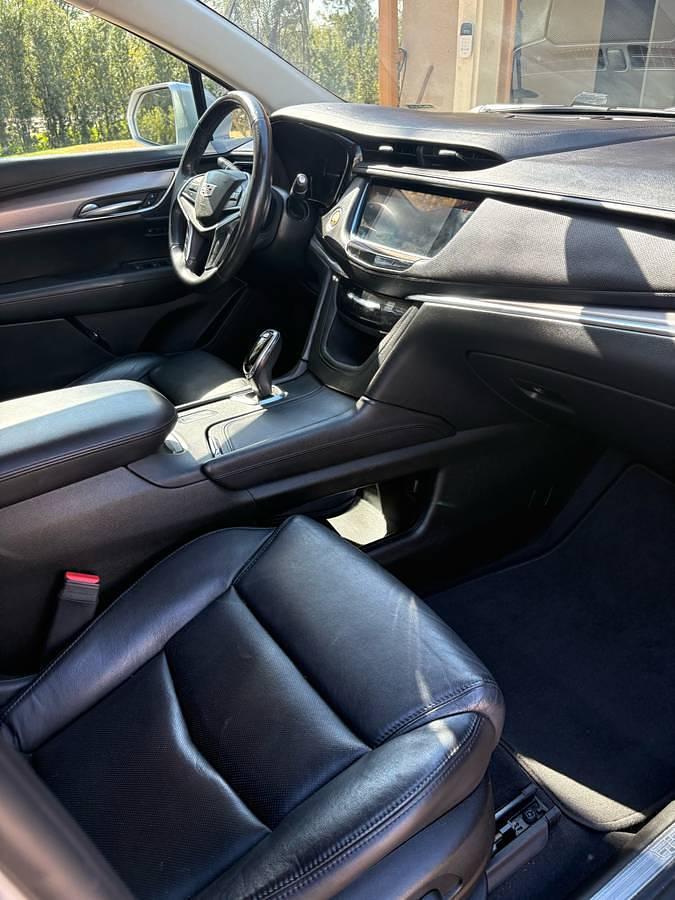 Used 2017 Cadillac XT5