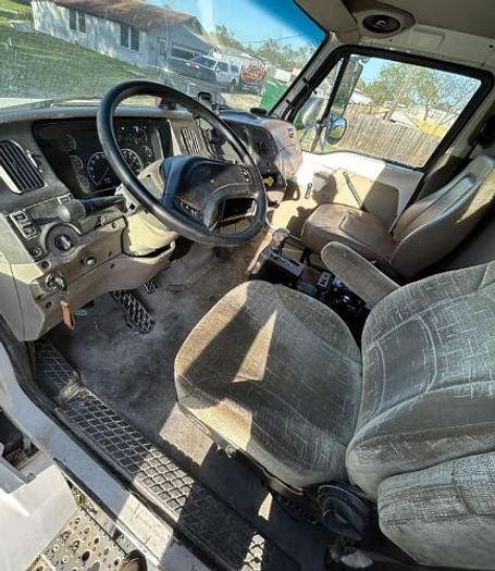 Used 2005 STERLING L9500