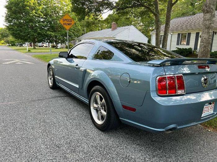 Used 2006 Ford Mustang GT Deluxe