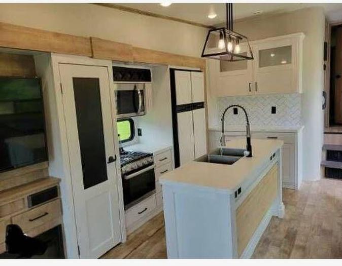 Used 2022 Keystone Acadia 3660rl