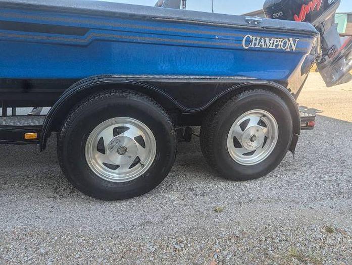 Used 2000 Champion 193