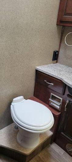 Used 2018 Fleetwood Flair LXE 30U