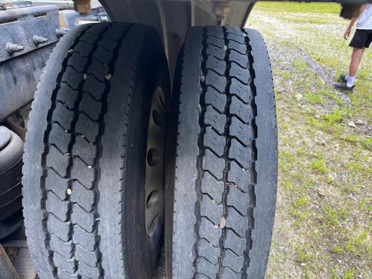 Used 2009 Peterbilt 389