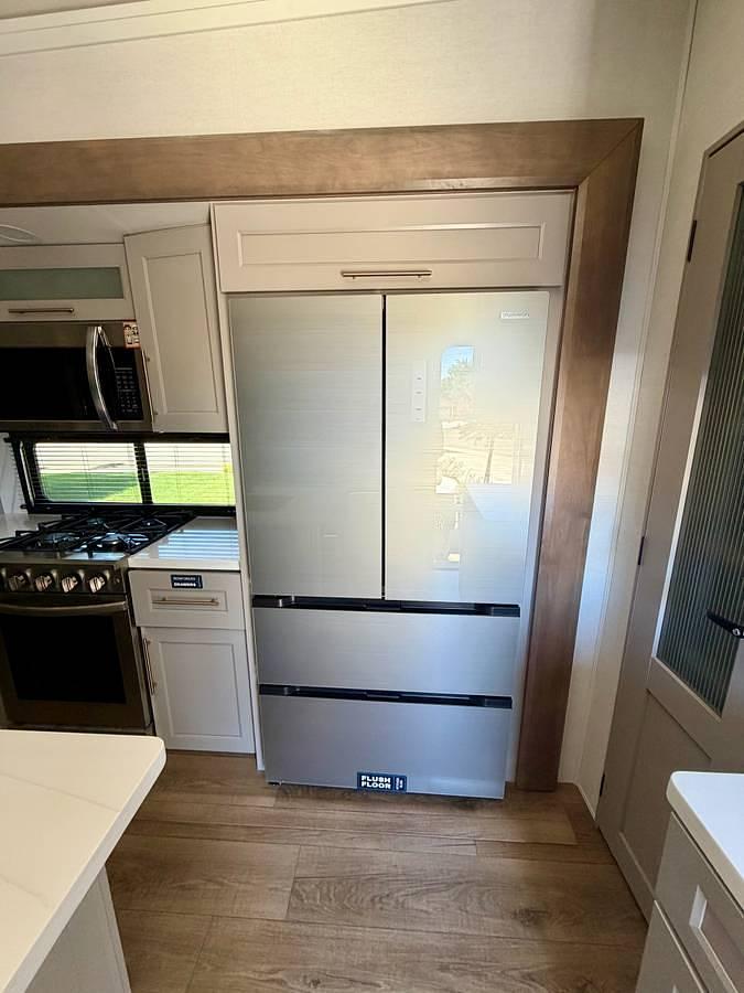Used 2025 Alliance Paradigm 310RL Fifth Wheel