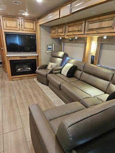 Used 2018 Tiffin Motorhomes Allegro Red 37PA