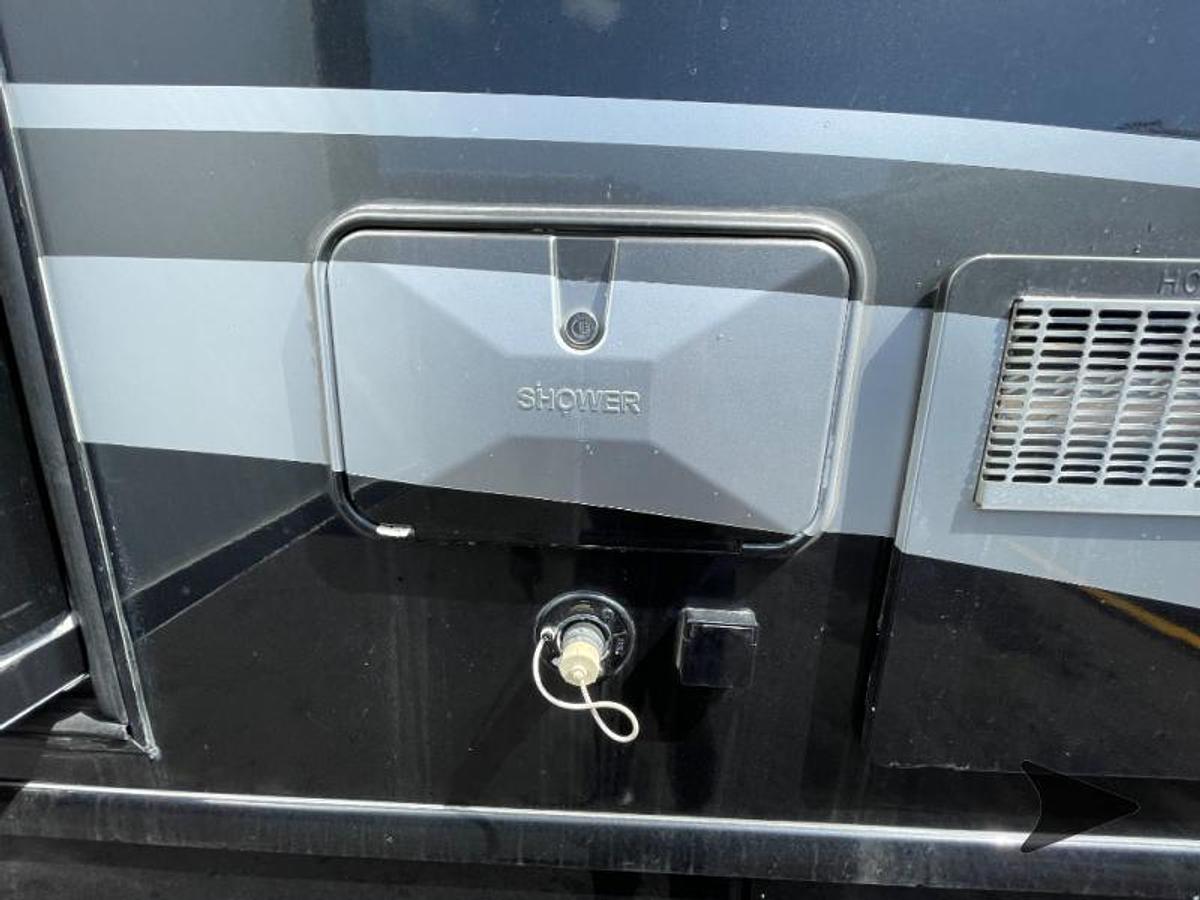 Used 2008 Fleetwood RV Icon 24A Class C Motorhome