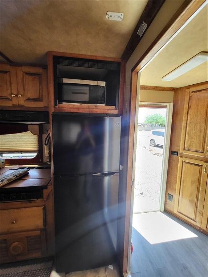 Used 2004 Sooner Horse Trailer