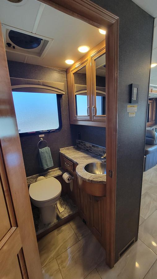 Used 2017 Thor Aria 3901 Class A Motorhome