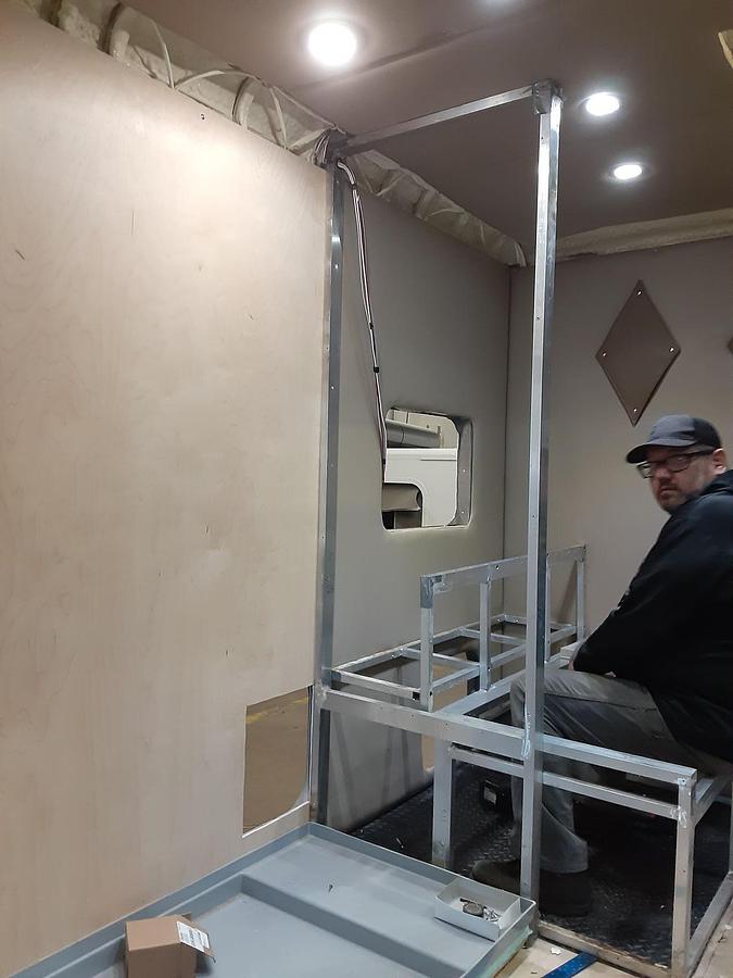 Used 2000 Kenworth W900 Conventional Sleeper Semi