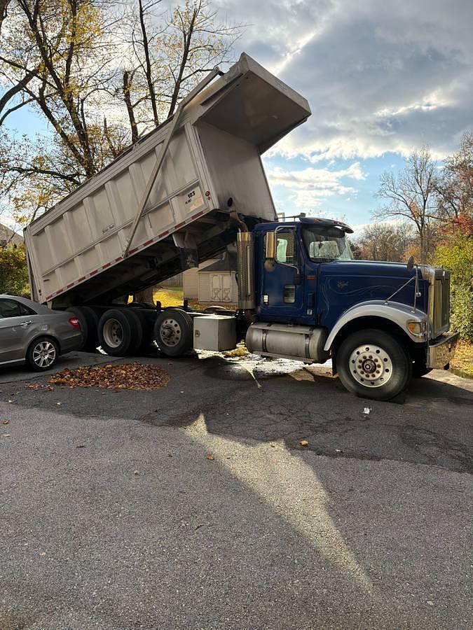 Used 2001 INTERNATIONAL EAGLE 99