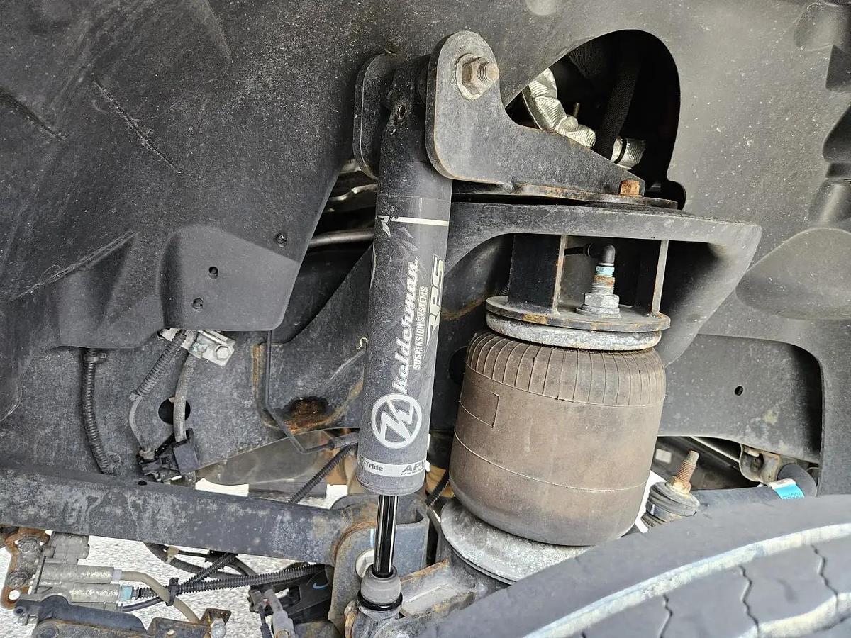 Used 2022 Dynamax Isata 5 30FW