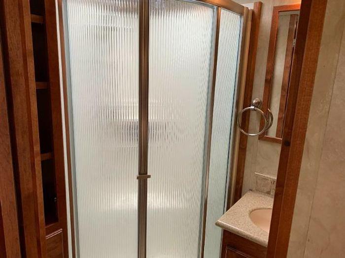 Used 2011 Monaco KNIGHT 40PBT